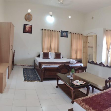 Shiva Ganges View Guest House Варанасі Екстер'єр фото
