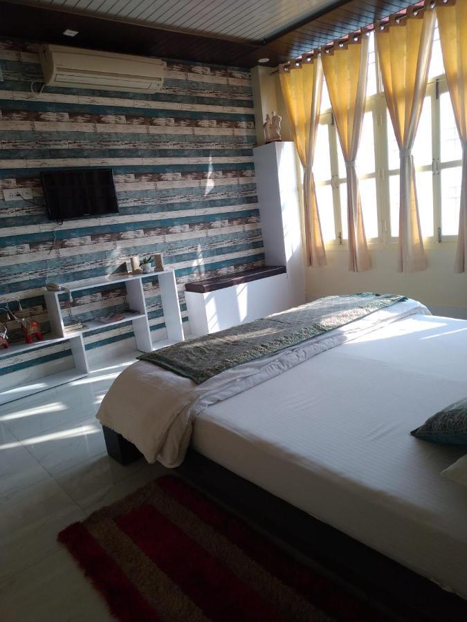 Shiva Ganges View Guest House Варанасі Екстер'єр фото