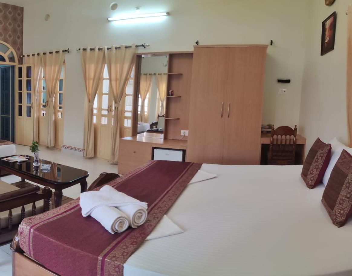Shiva Ganges View Guest House Варанасі Екстер'єр фото